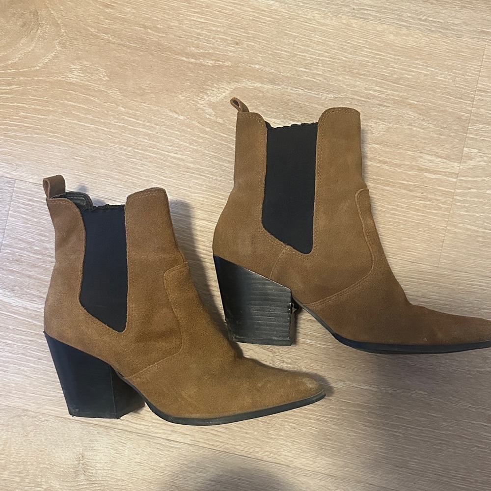 Steve Madden Tan Suede Heeled Boots